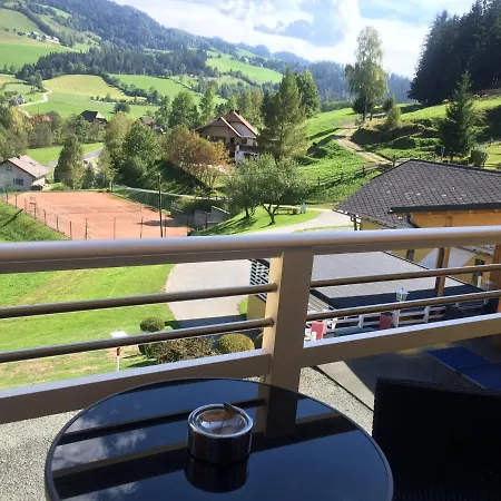 索尔霍夫公寓 公寓 *