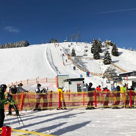 索尔霍夫公寓 * Schöder